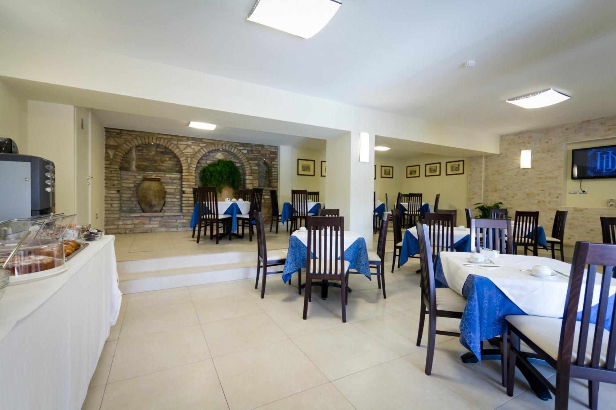 אסיסי Hotel Donnini מראה חיצוני תמונה